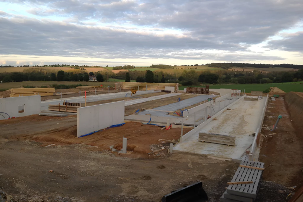 Pertuisel Sarl Constructeur De Batiments Agricoles Et Industriels Maconnerie 1