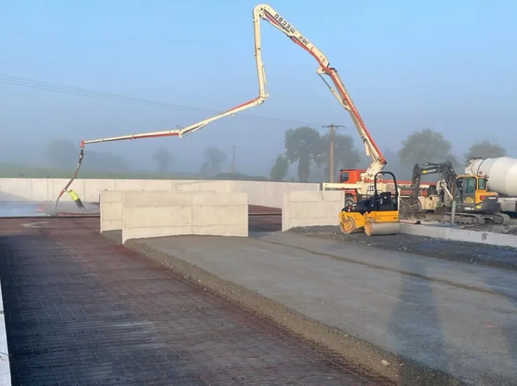 Pertuisel Constructeur De Batiments Agricoles Et Industriels Mise En Avant 1